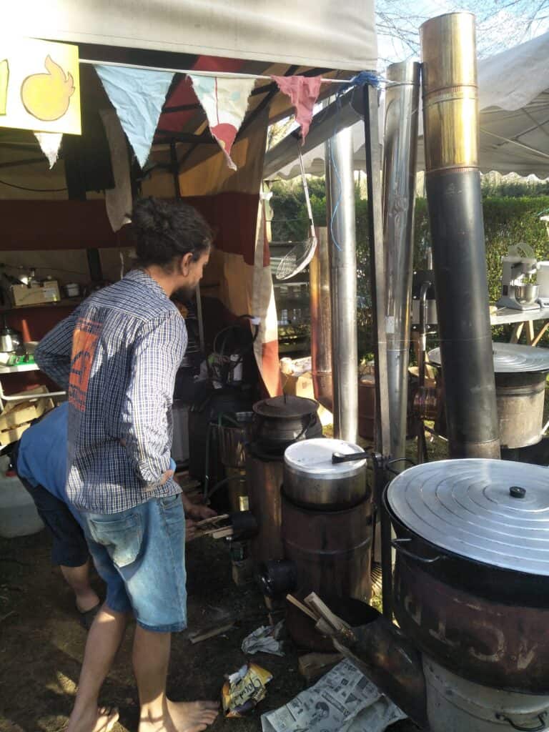 remorque rock a bilik rocket foyer L métal low tech friture beignet analyse combustion